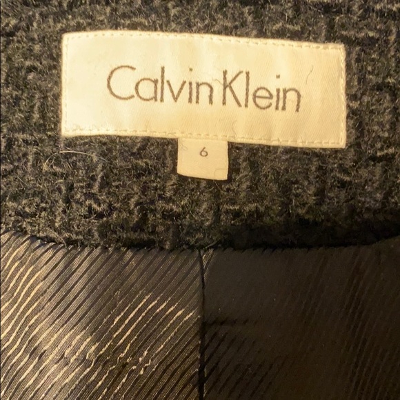 Calvin Klein trench coat - Picture 3 of 4